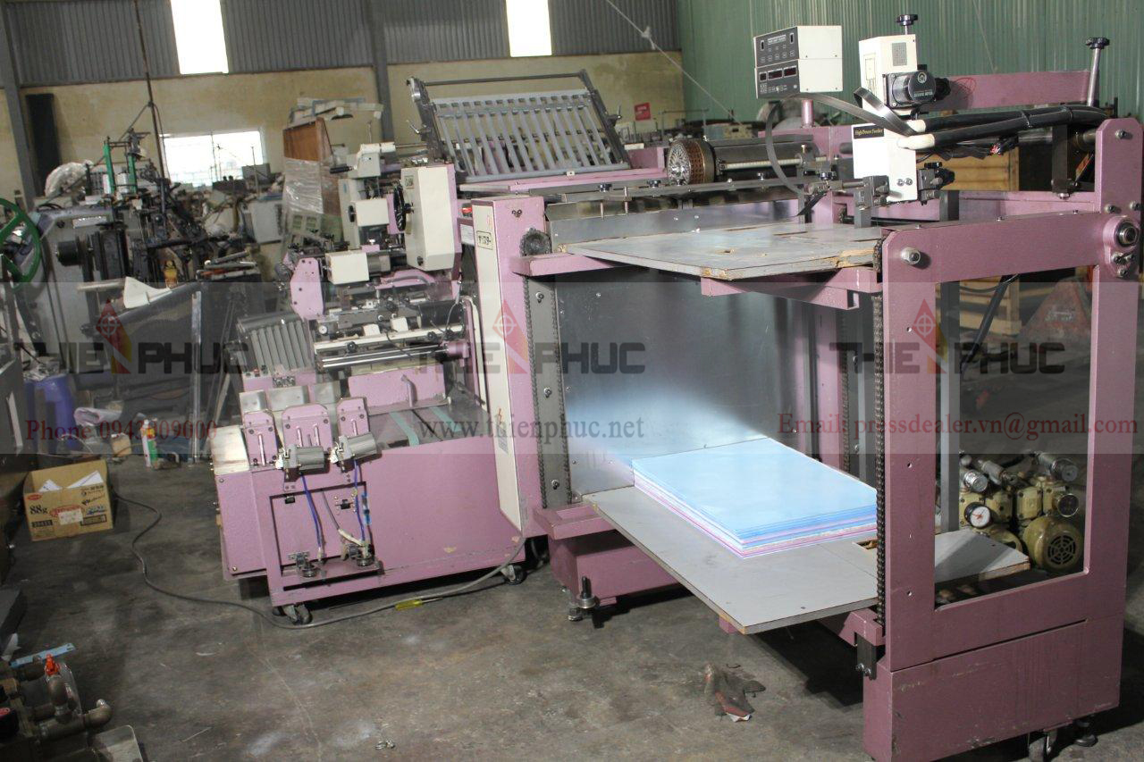 Máy gấp giấy TP319